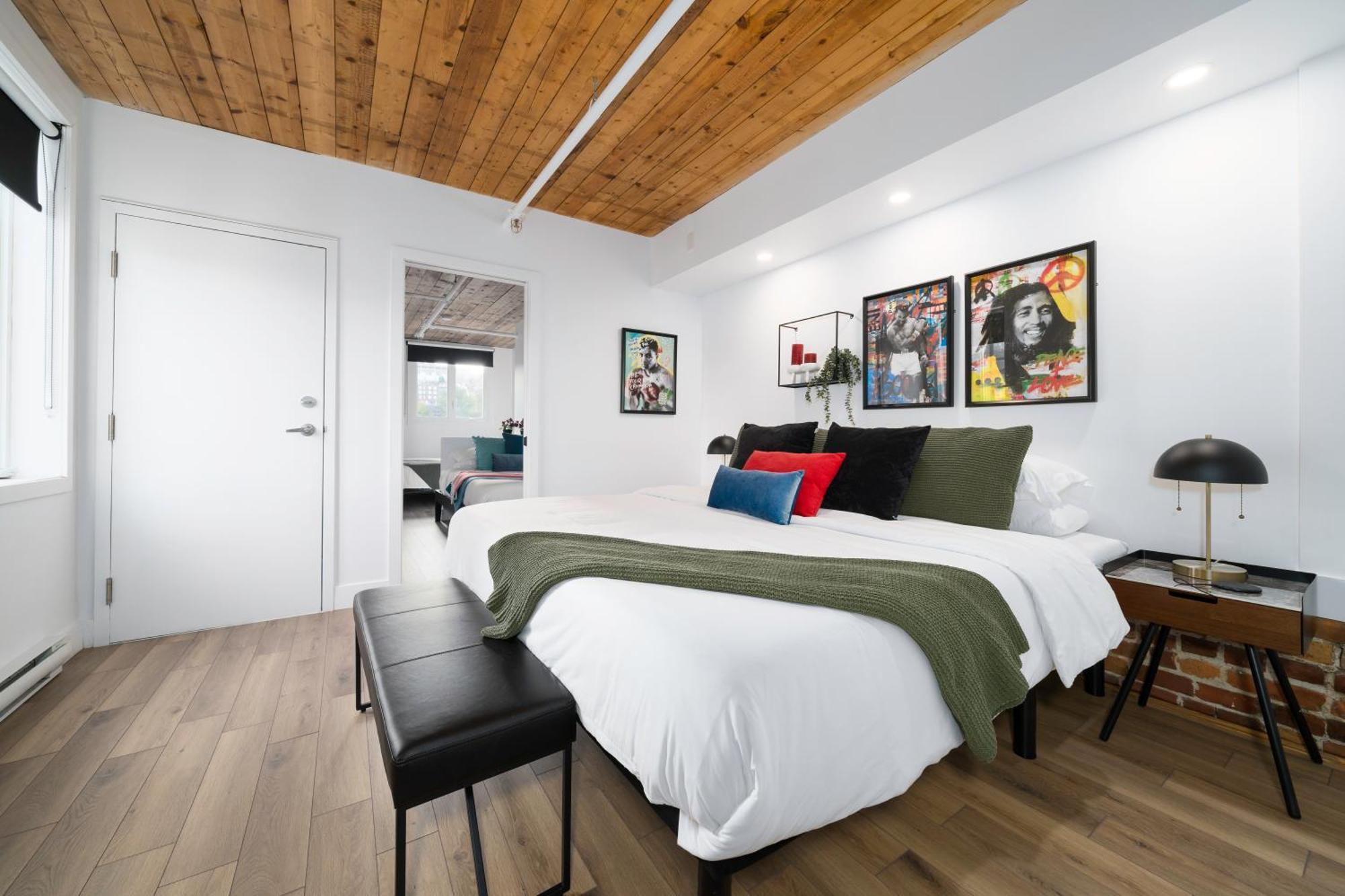Deluxe Penthouse / / 2 In 1 Downtown *