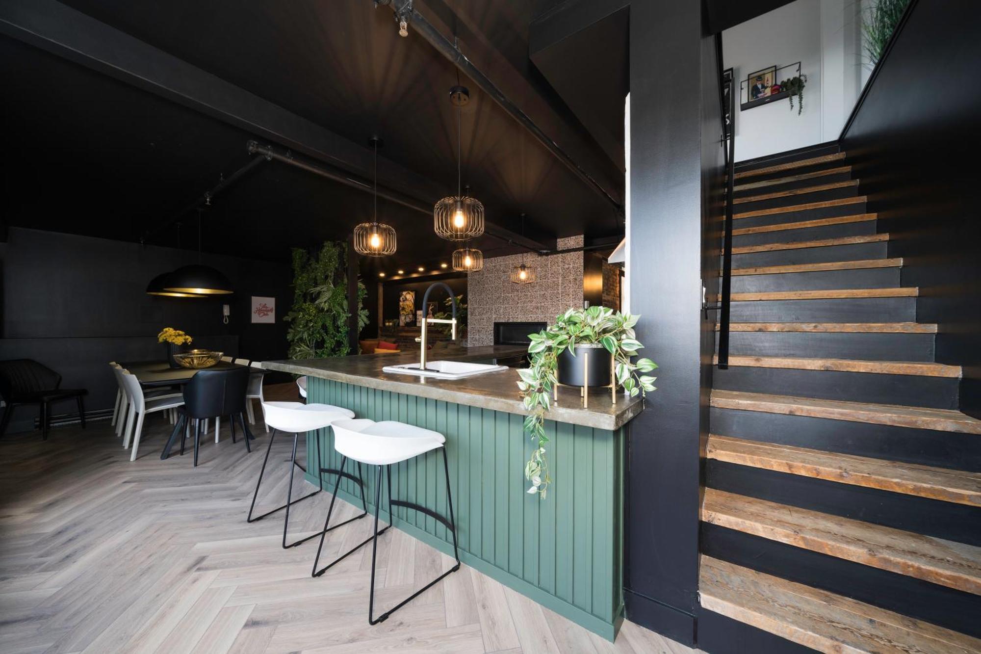 Deluxe Penthouse / / 2 In 1 Downtown Apartment Quebec City