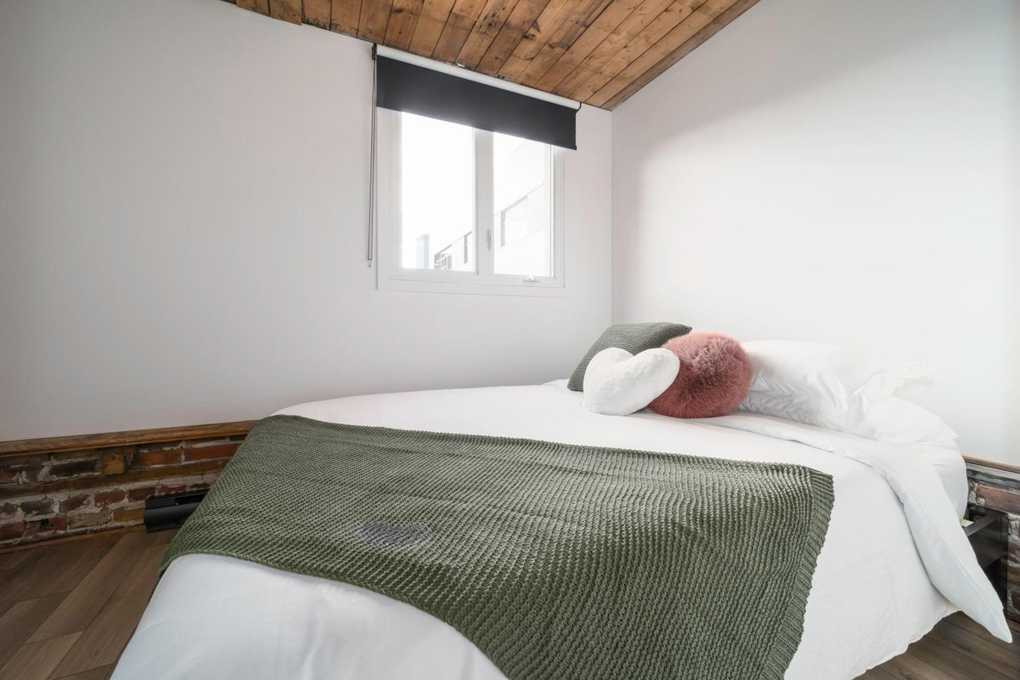 Deluxe Penthouse / / 2 In 1 Downtown Quebec City