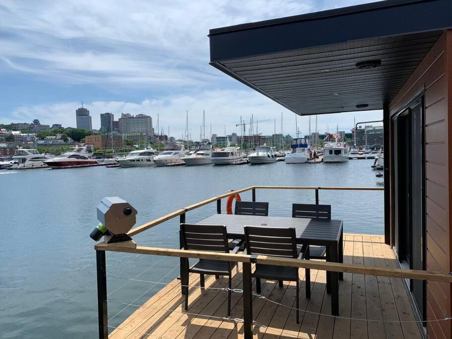Marina Port De 1 - Maison Flottante