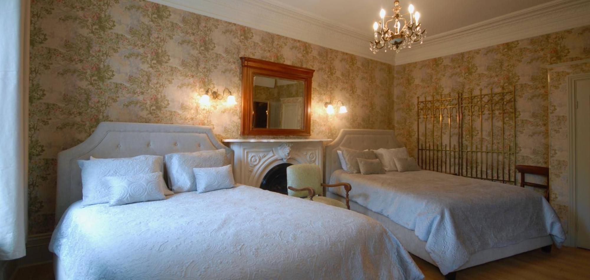 Manoir Sainte Genevieve Hotel