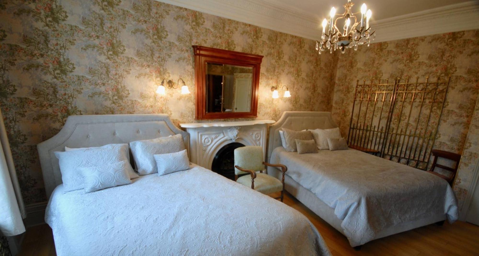 Hotel Manoir Sainte Genevieve Quebec City