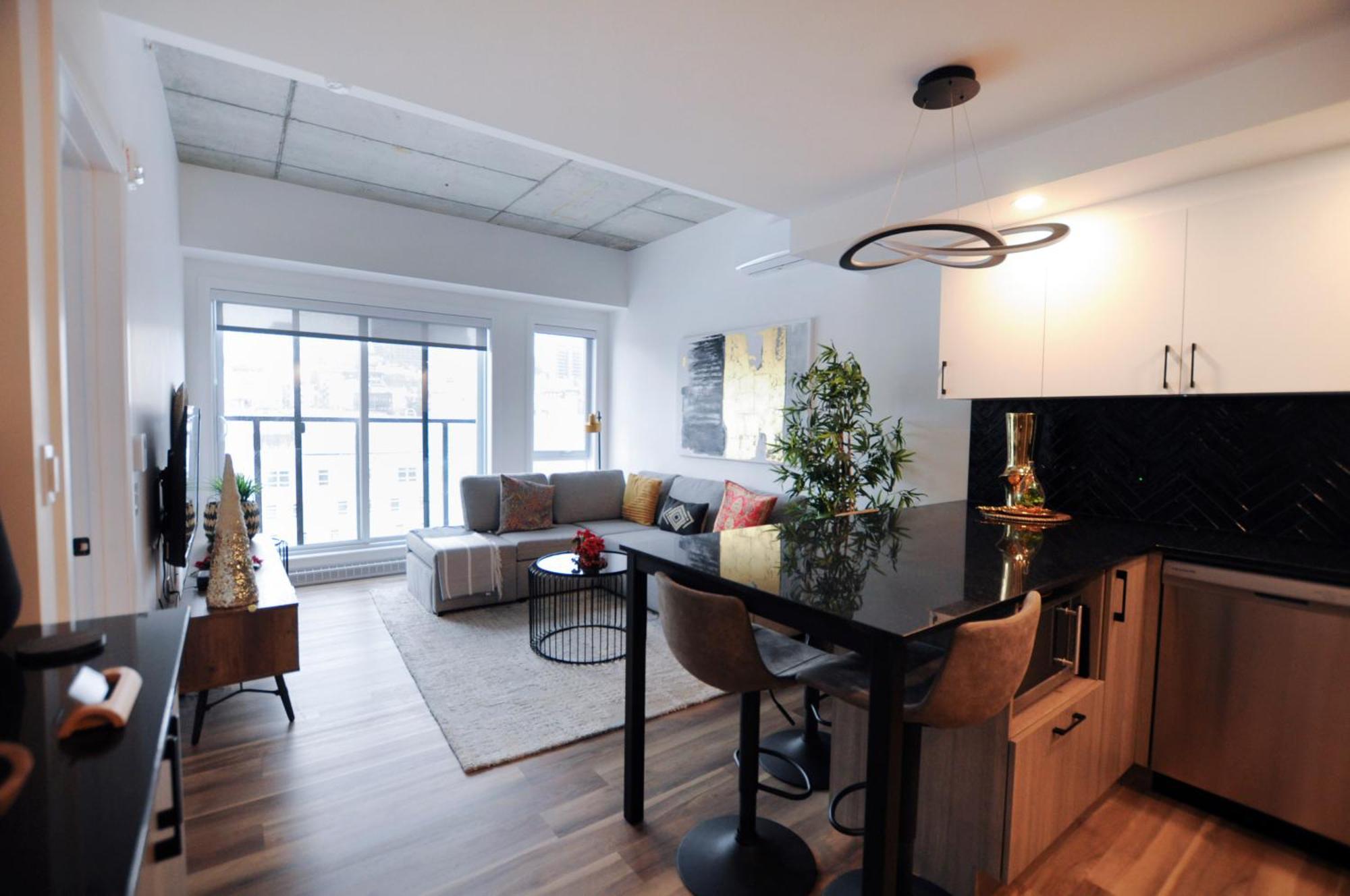 Apartment Downtown Penthouse With Breathtaking Views *