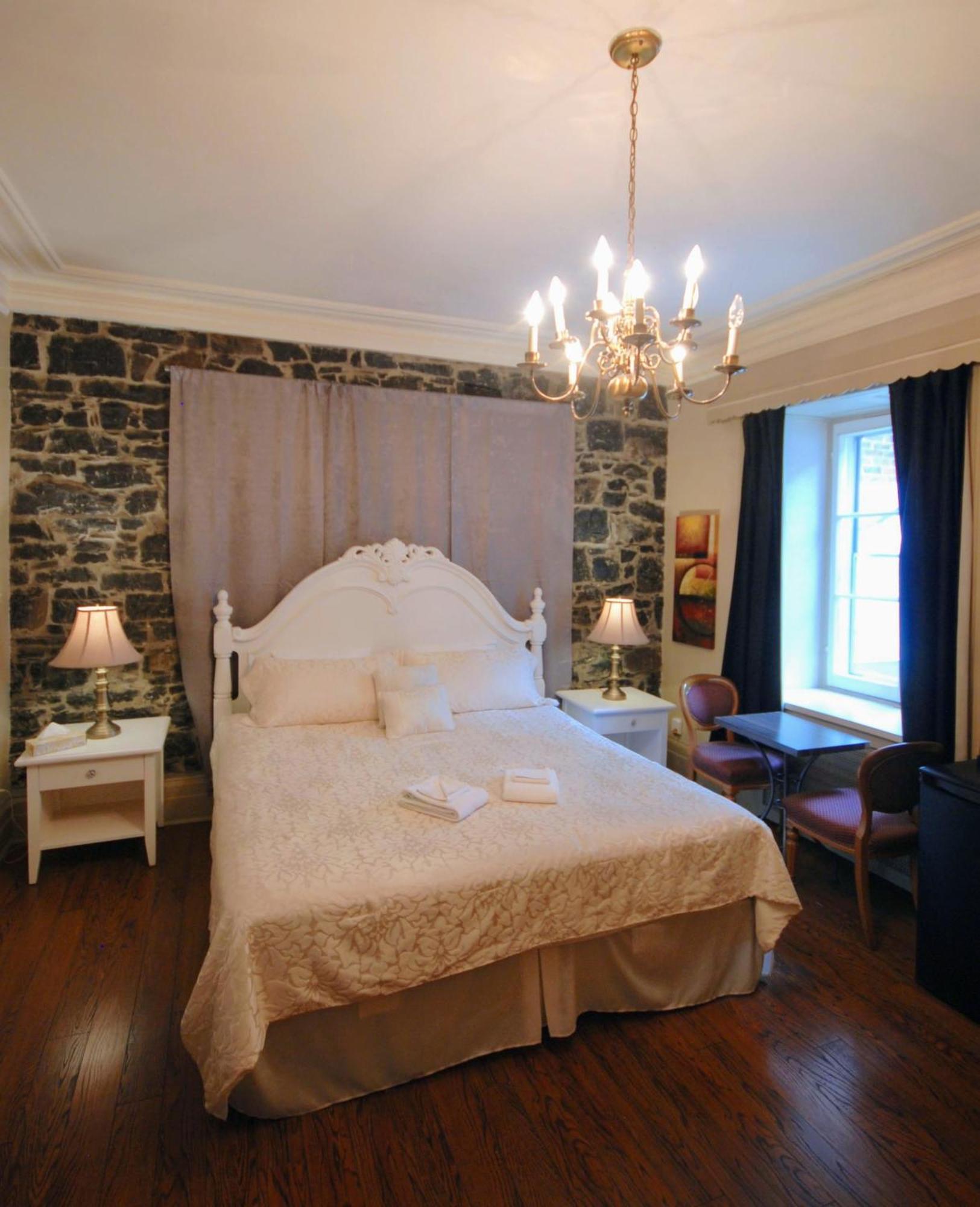 Hotel Manoir Sainte Genevieve Quebec City