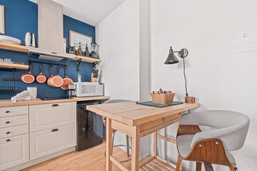 Vieux-quebec Loft Historique Au Coeur De La Apartment *
