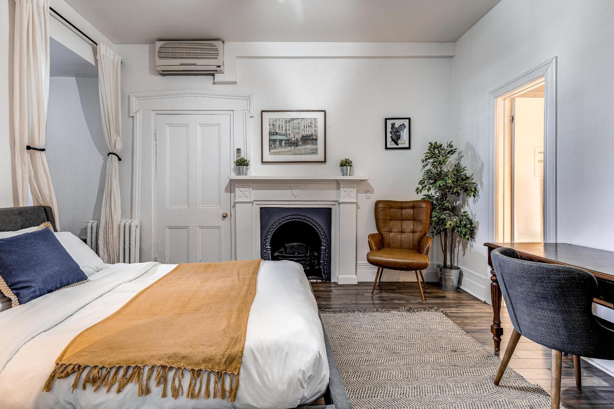 Hotel North House - Hotel Automatise Manoir Des Remparts 2*