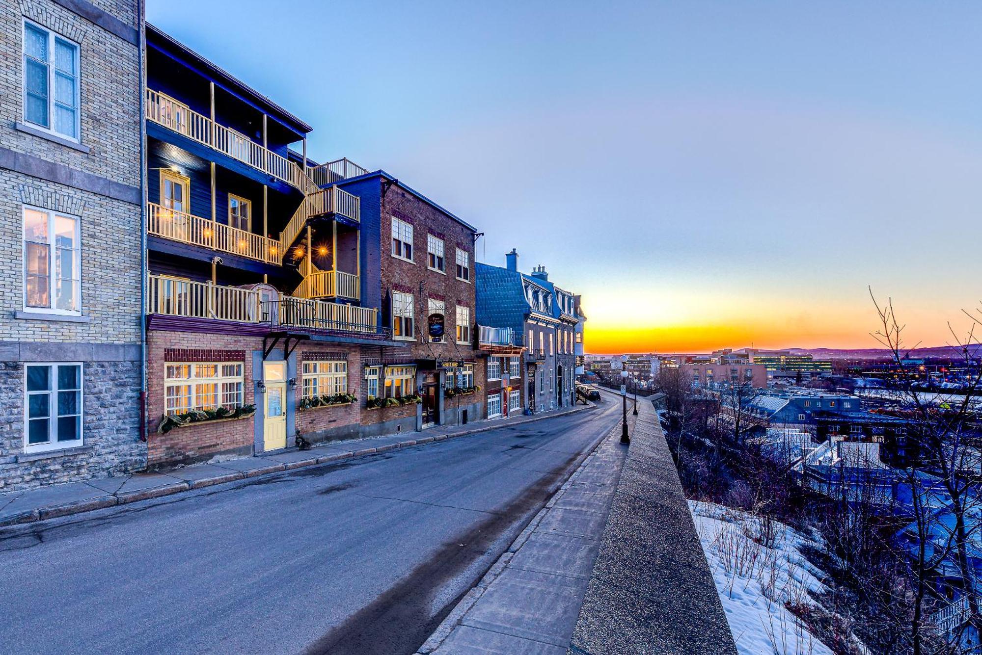 North House - Hotel Automatise Manoir Des Remparts 2* Quebec City