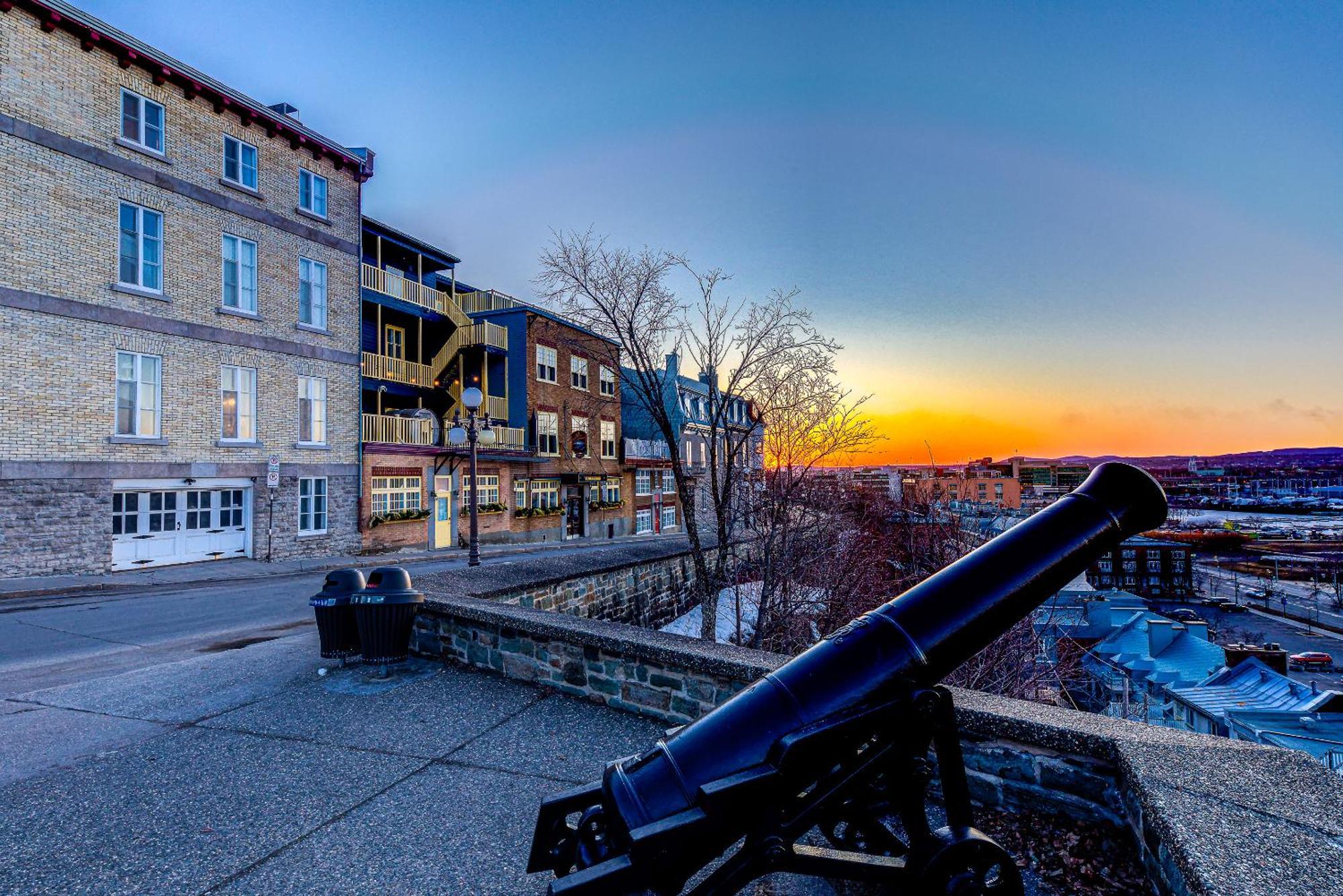 North House - Hotel Automatise Manoir Des Remparts Quebec City