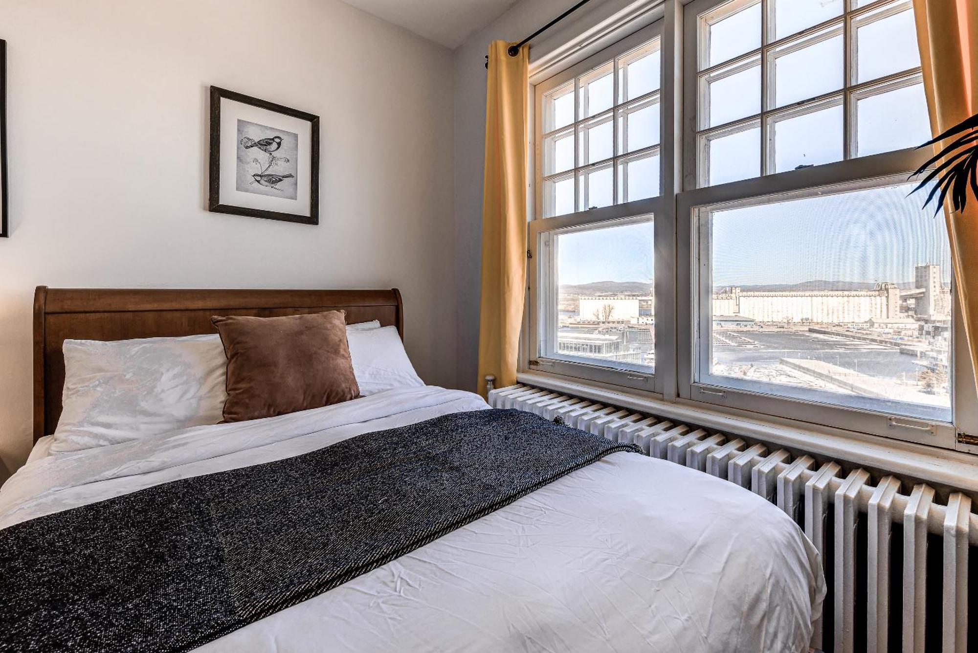 Hotel North House - Hotel Automatise Manoir Des Remparts Quebec City