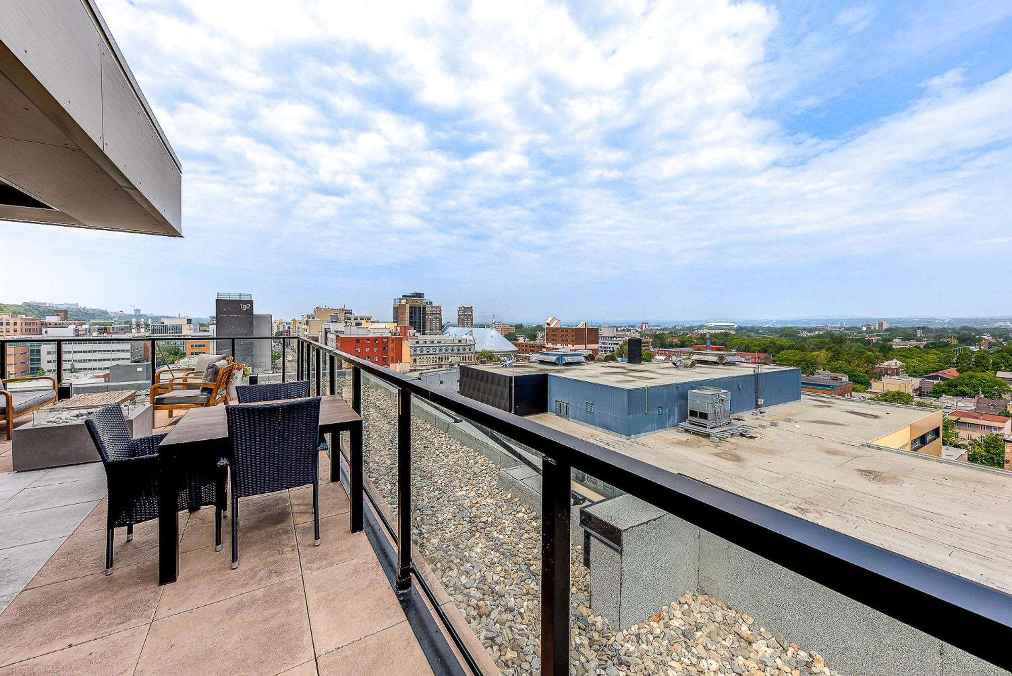 Luxe, Incredible Sunset View, Pool, Parking, Near Old Holiday home *