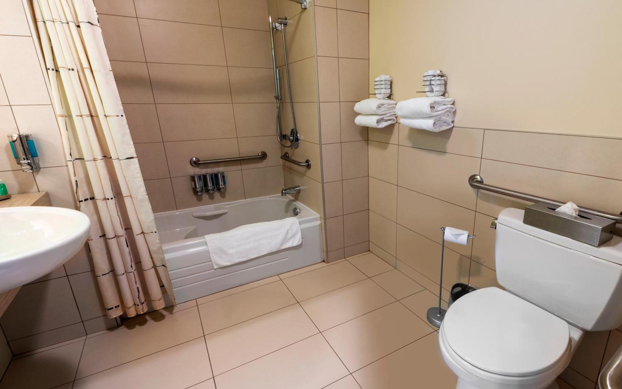 Hotel Must 4*