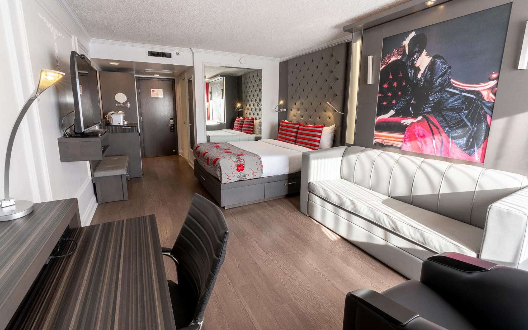 Hotel Plaza 4*