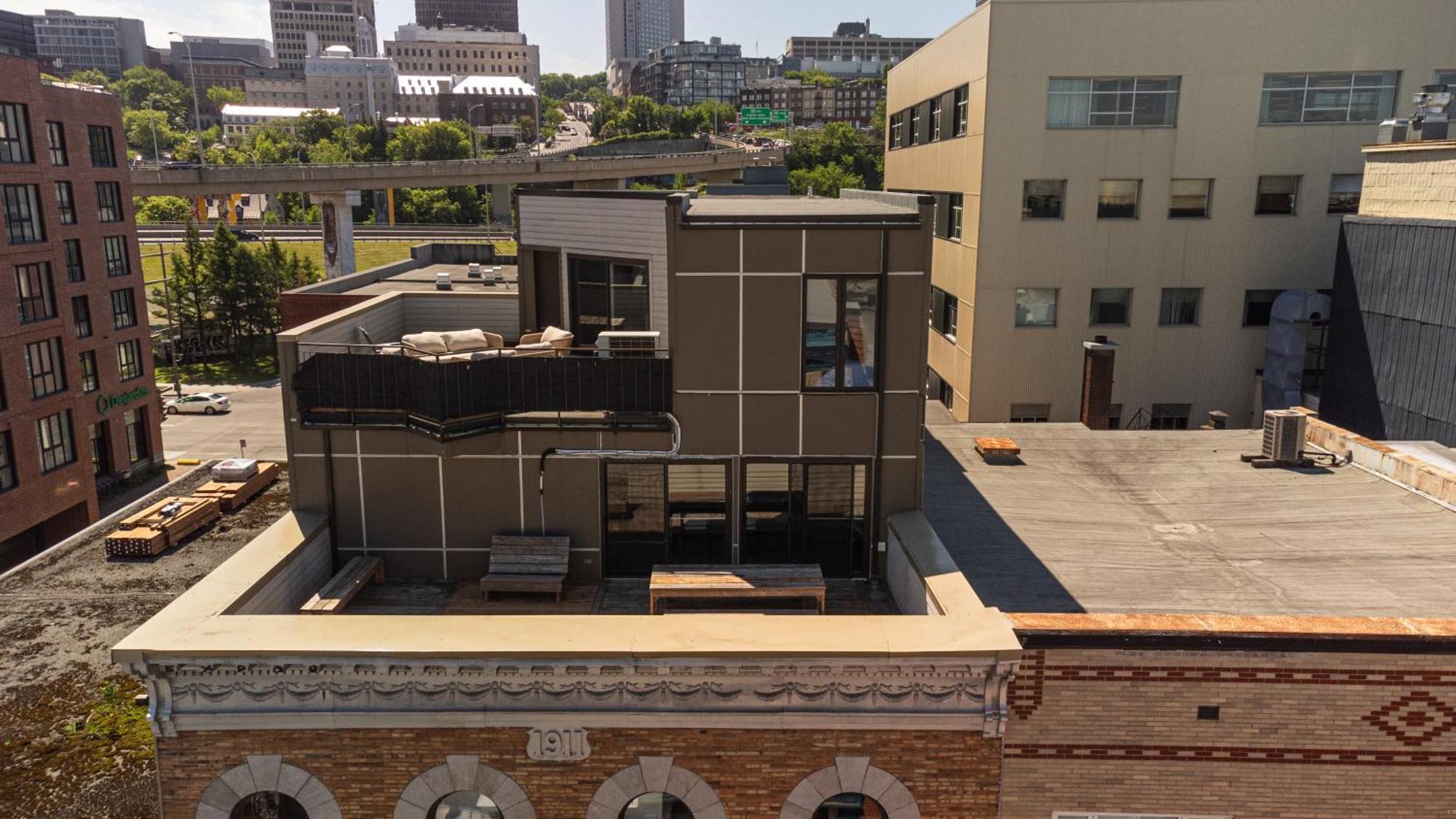Apartment Deluxe Penthouse / / 2 In 1 Downtown *