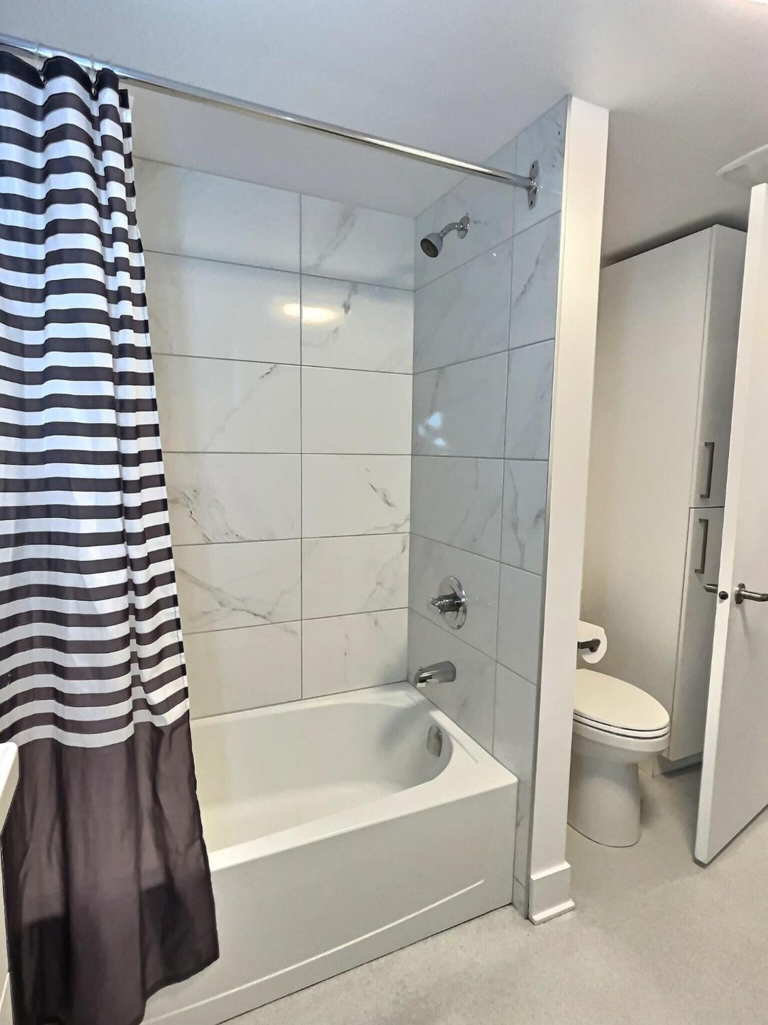 Apartment 4 *