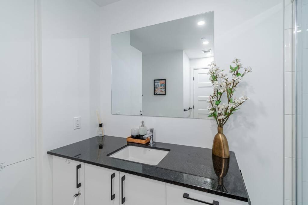 1ch - Rooftop Pool - Kitchen - Smart Tv - Gym - 750m Qc