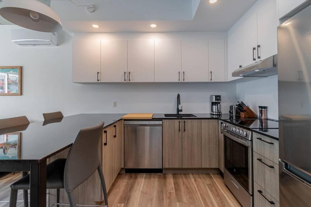 Apartment 1ch - Rooftop Pool - Kitchen - Smart Tv - Gym - 750m Qc Quebec City