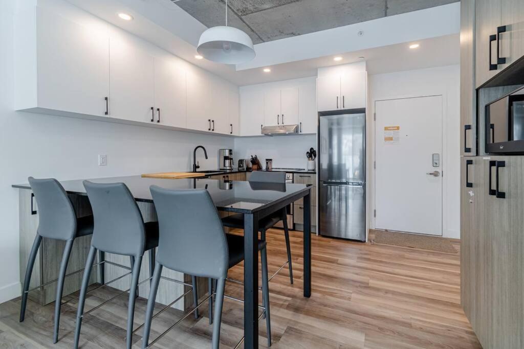 1ch - Rooftop Pool - Kitchen - Smart Tv - Gym - 750m Qc *