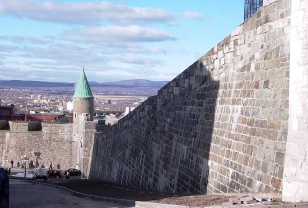 Apartment 1ch - Rooftop Pool - Kitchen - Smart Tv - Gym - 750m Qc Quebec City