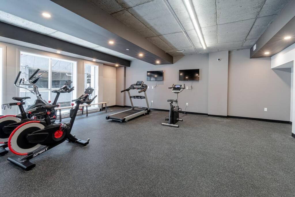 1ch - Rooftop Pool - Kitchen - Smart Tv - Gym - 750m Qc Apartment