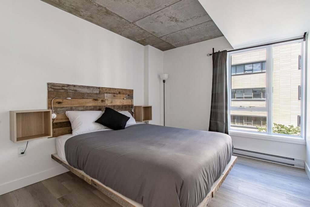 Center, 2 Bathroom, Ac, Parking, Pool Apartment
