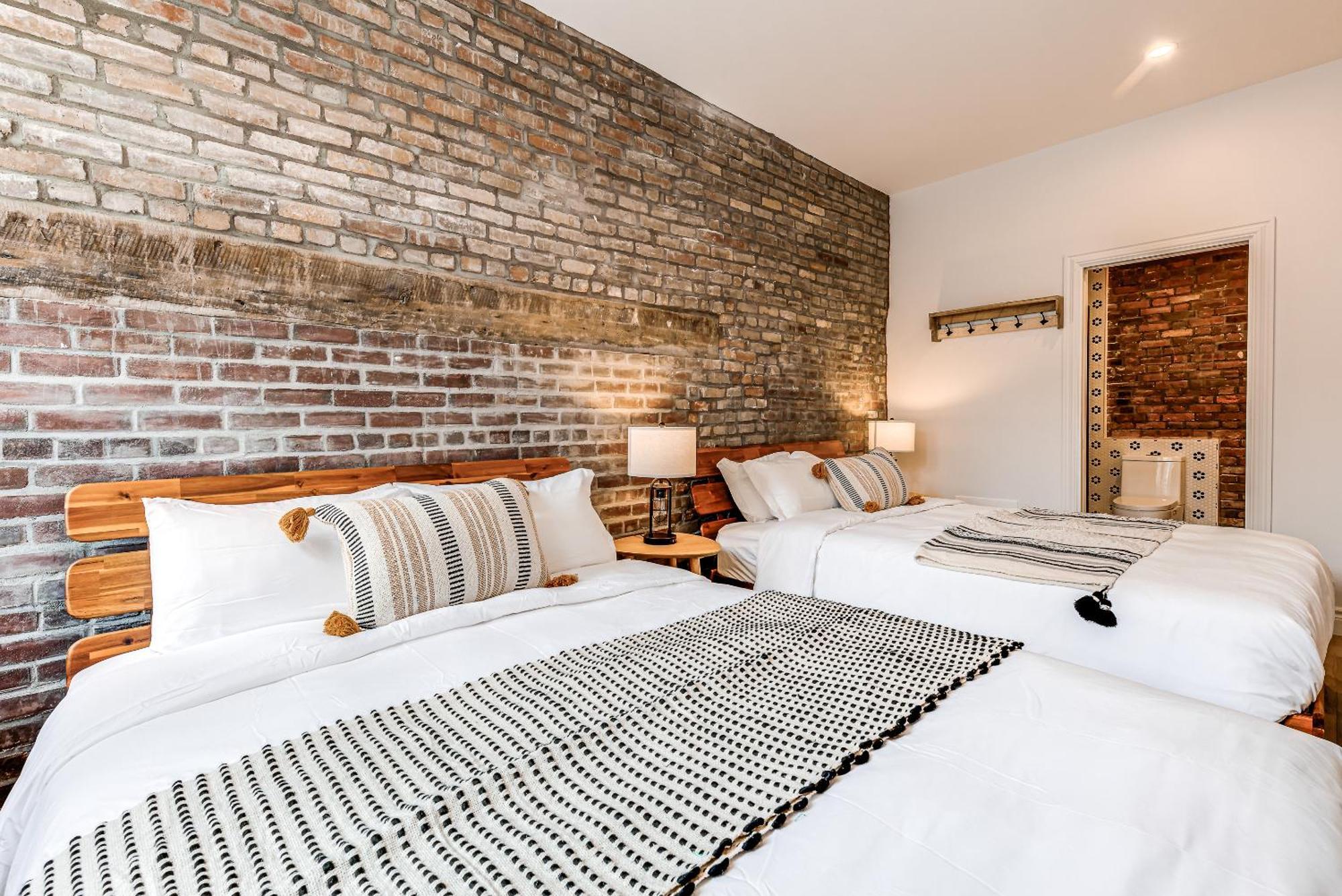 North House - Bohemian Vieux Two Bedroom Apartment