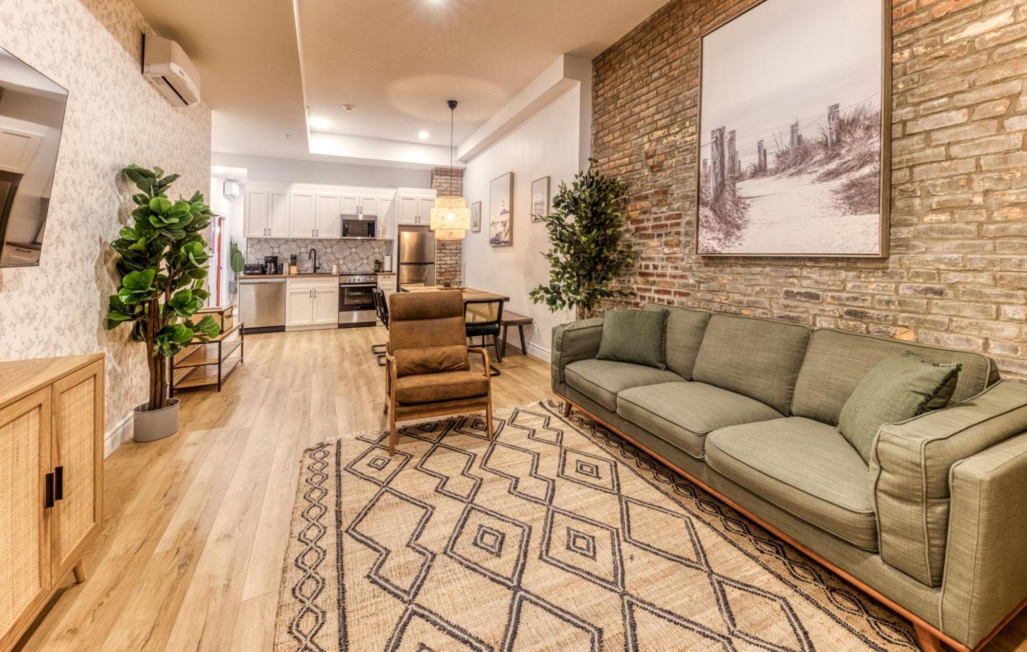 North House - Bohemian Vieux Two Bedroom