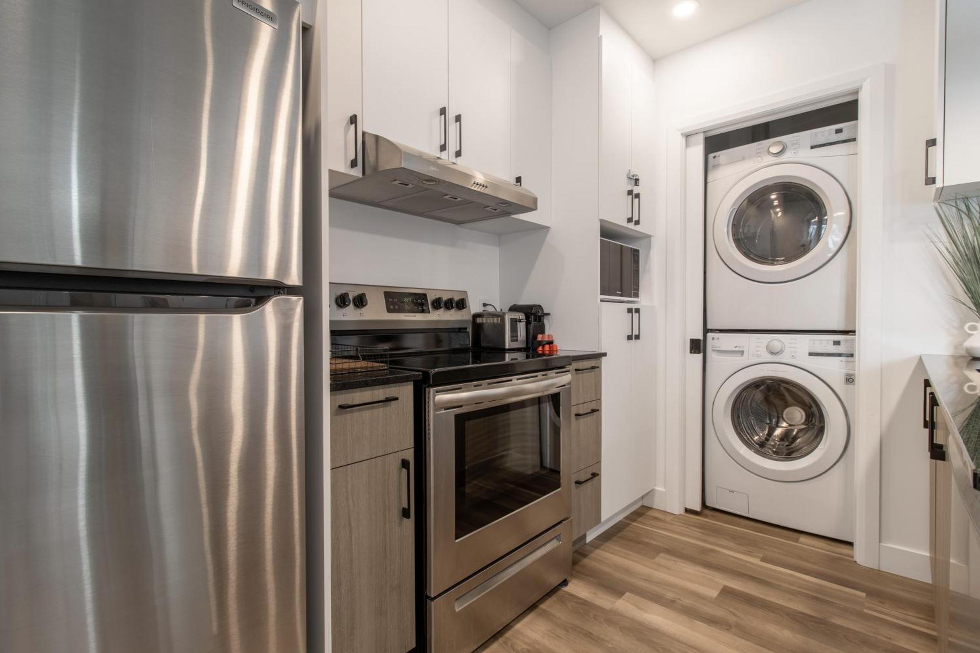 Apartment Le Panorama - Parking Gratuit - Toit Terrasse Quebec City