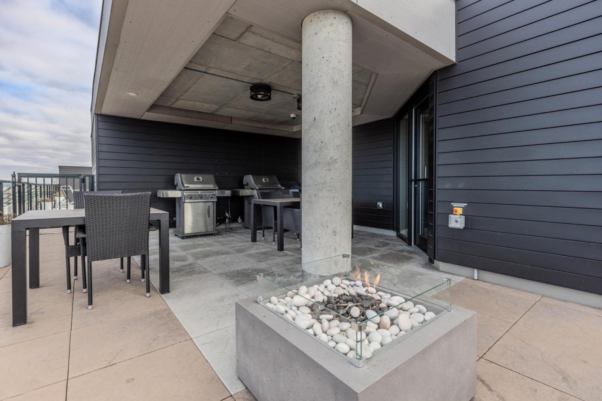 Le Panorama - Parking Gratuit - Toit Terrasse Quebec City