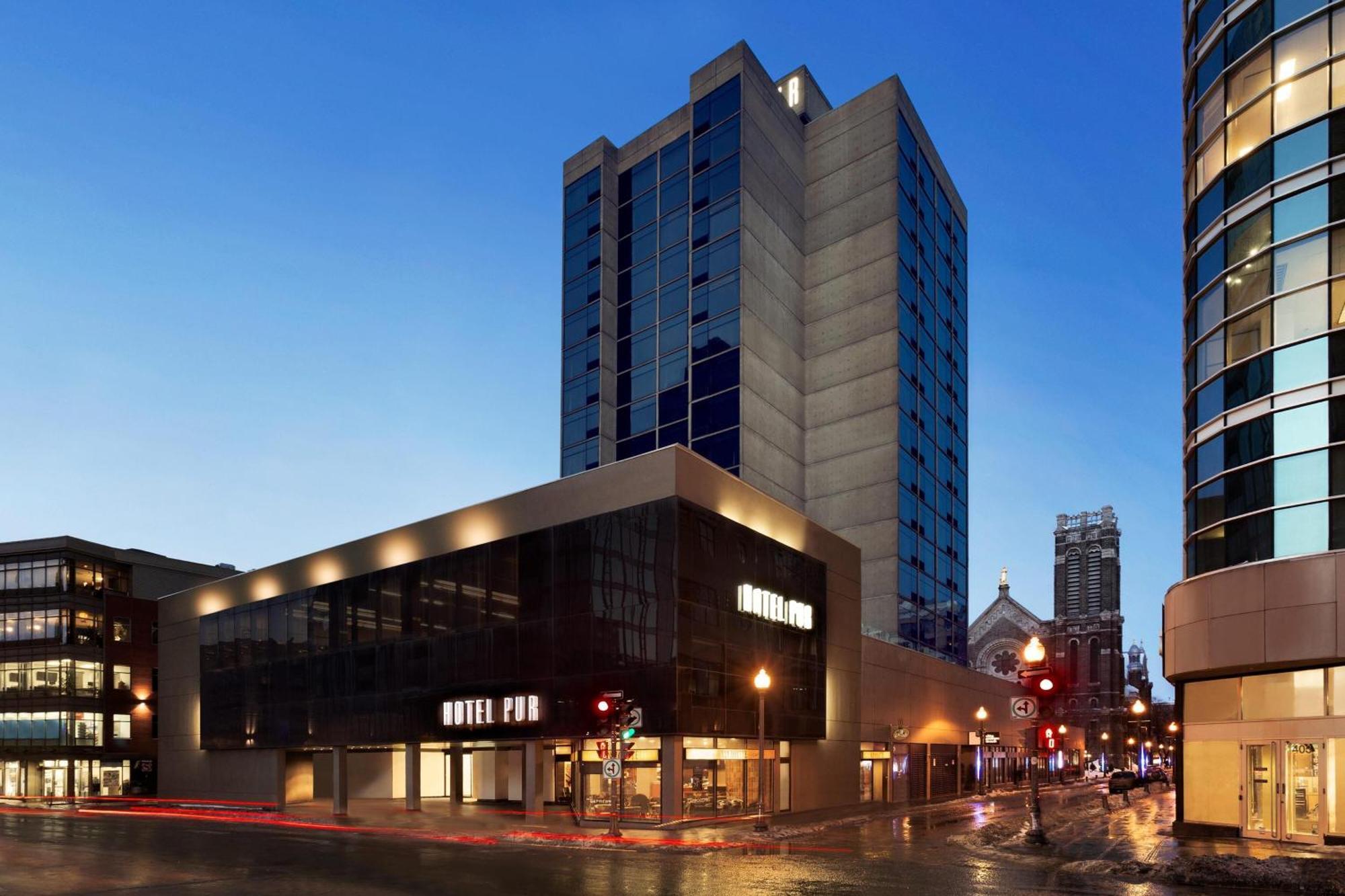 Pur, Quebec, A Tribute Portfolio Hotel 4*