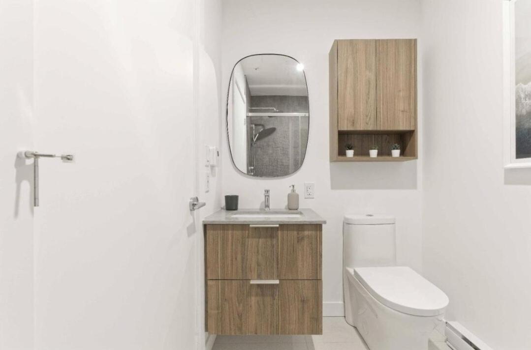 Apartment Modern High-end Inside Old