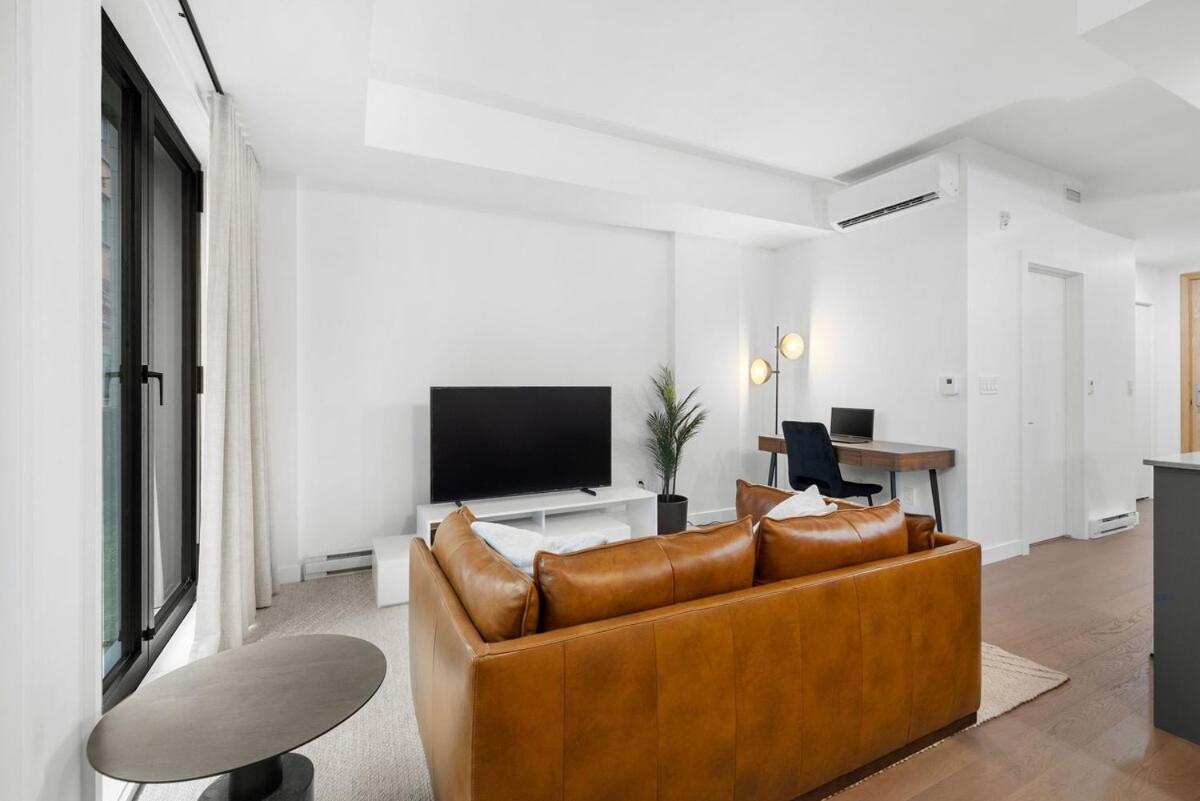 Modern High-end Inside Old * Quebec City
