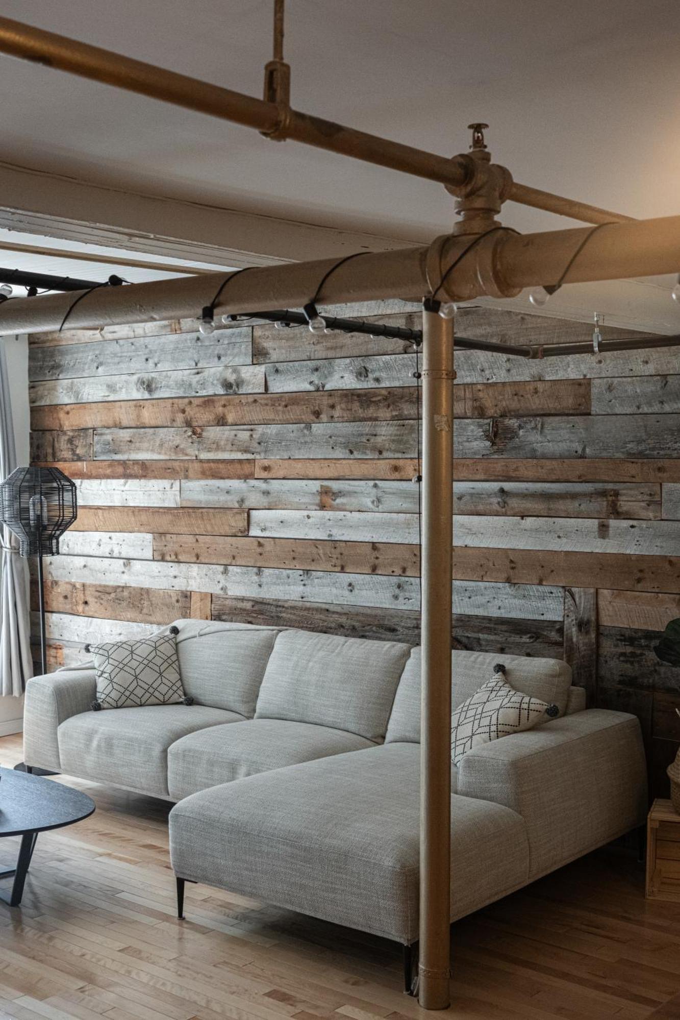 Apartment Lion's Den // Spacious 1500 Sqft Quebec City
