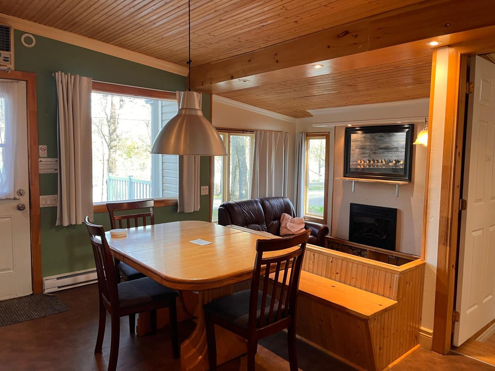 St-augustin Chalet