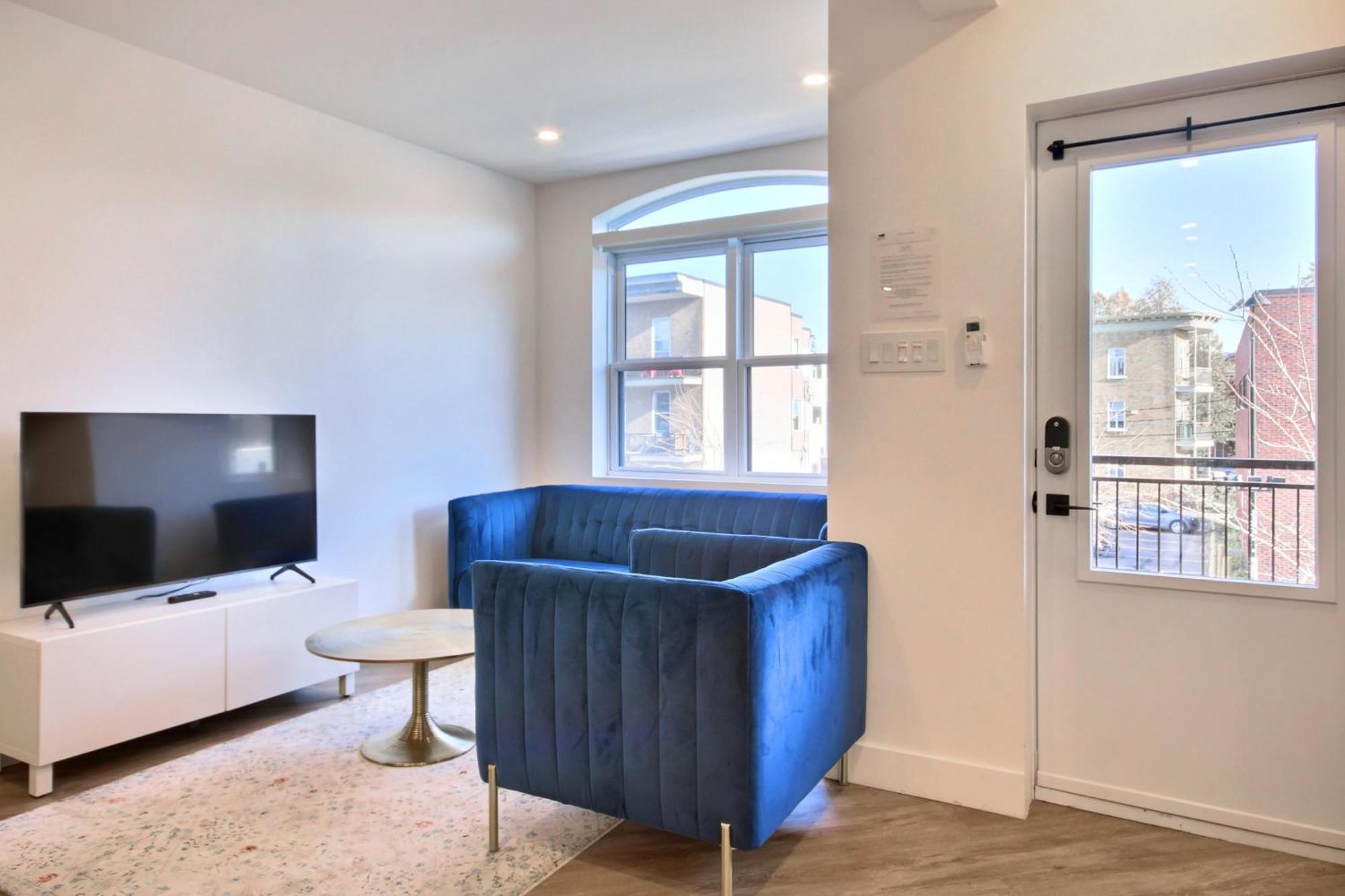 Le 323 Carnardiere * Quebec City