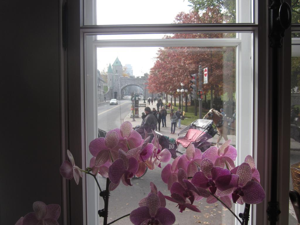 Manoir De L'esplanade Hotel