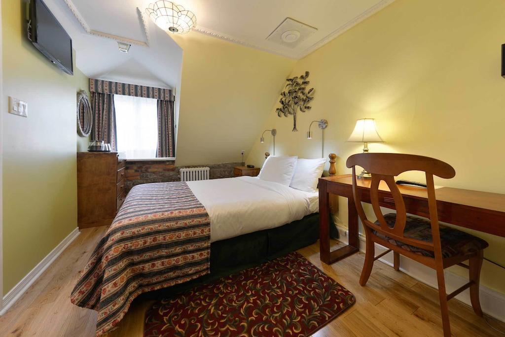 Manoir De L'esplanade Quebec City