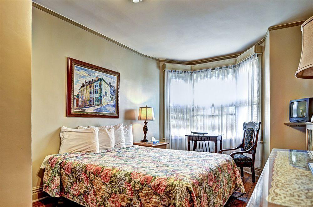 Hotel Jardin Du Gouverneur 2*