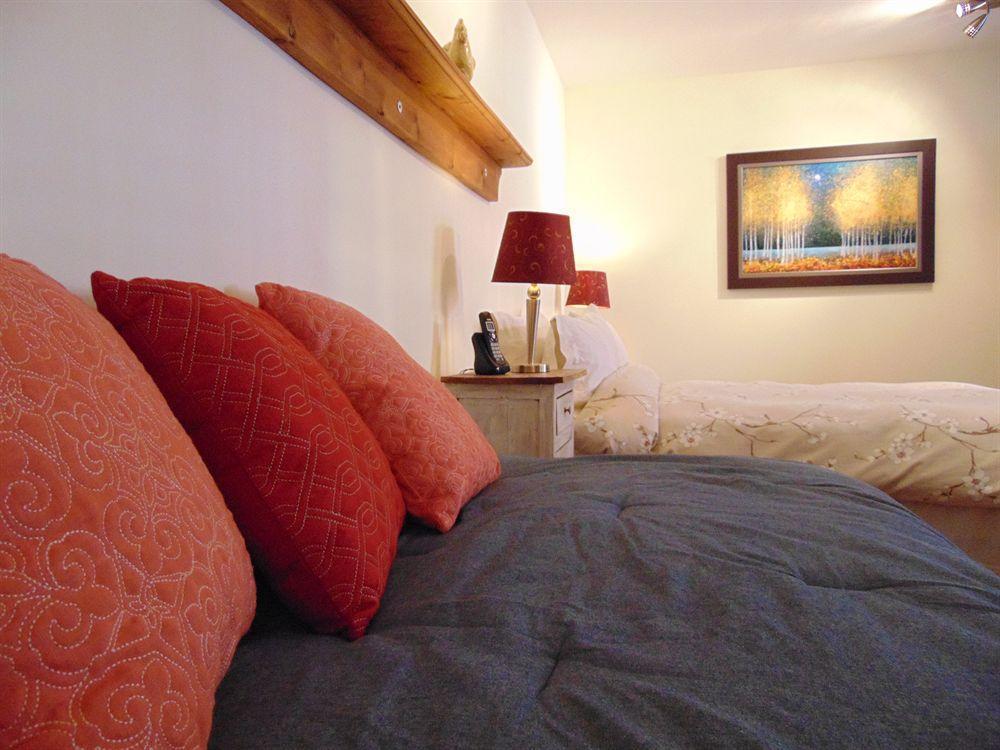 Hotel Chateau Des Tourelles 3*