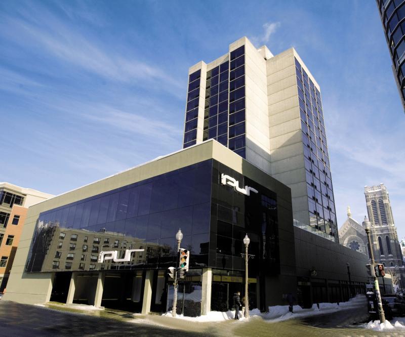 Hotel Pur, Quebec, A Tribute Portfolio Quebec City