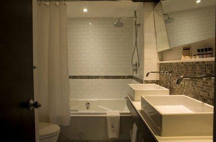 Des Coutellier Hotel