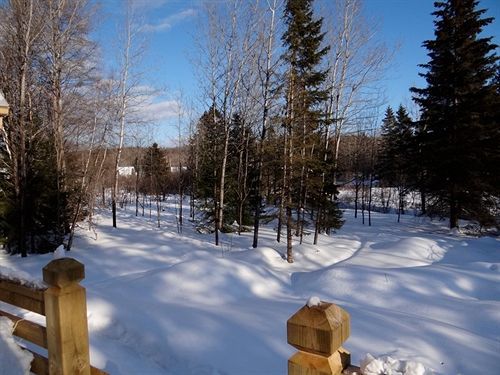Le Domaine Du Lac Saint Charles 4*