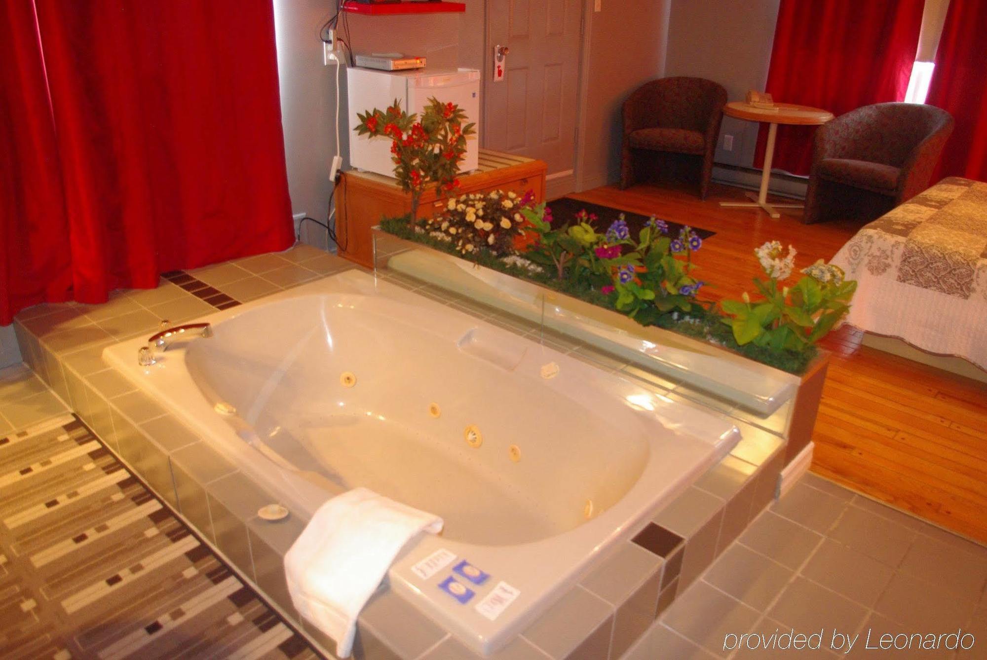 Le Regent 2* Quebec City