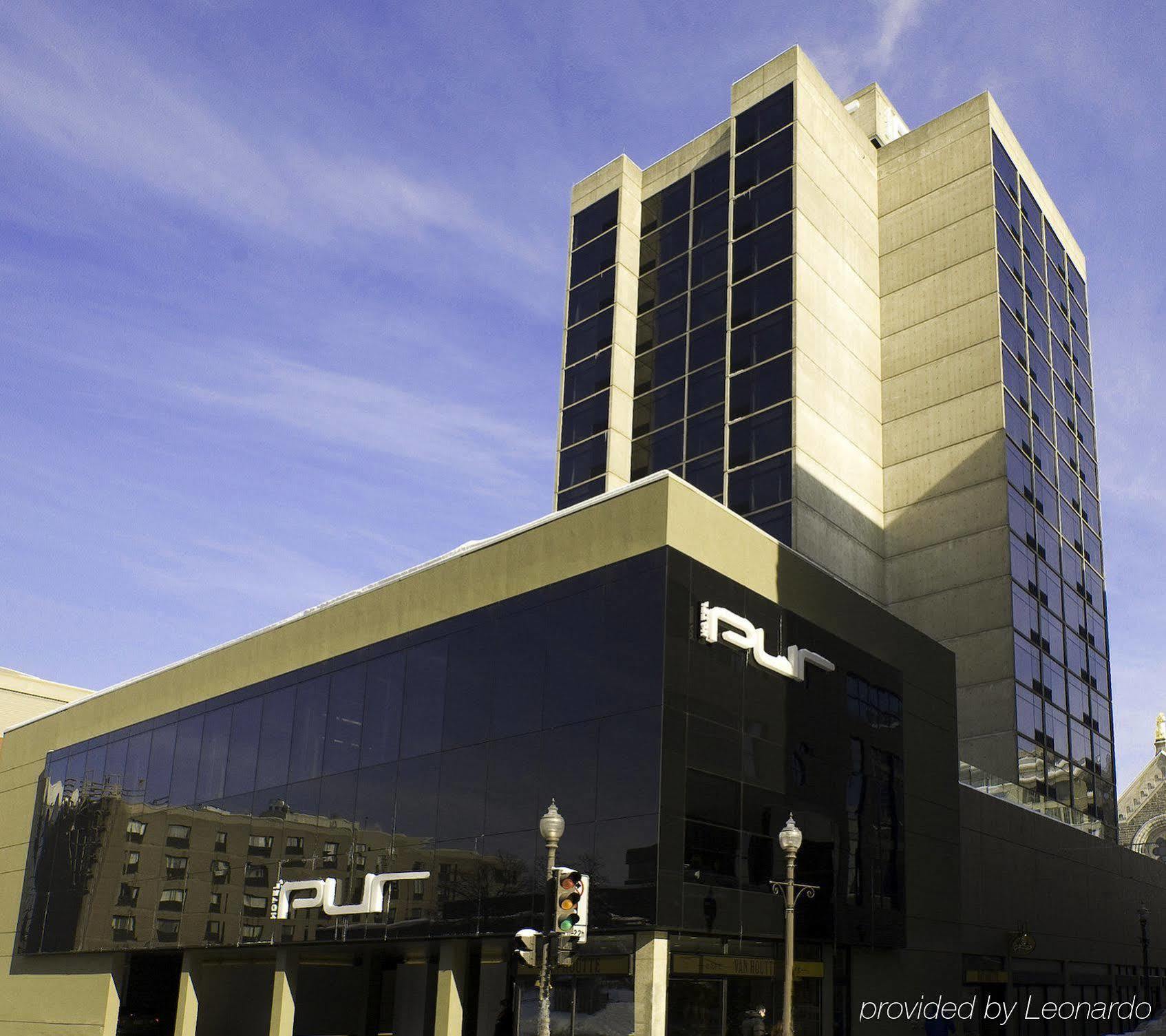 Pur, Quebec, A Tribute Portfolio 4*