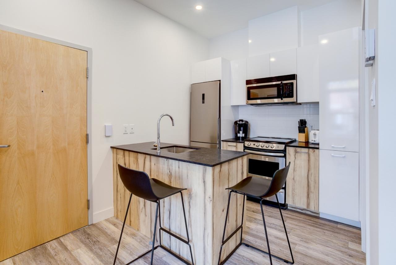 L'adresse Sur Grande-allee Lofts Apartment