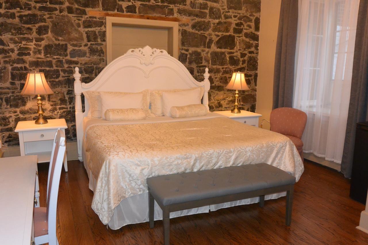 Hotel Manoir Sainte Genevieve 2*