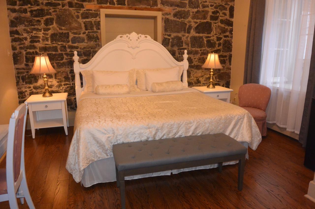 Manoir Sainte Genevieve Hotel 2*