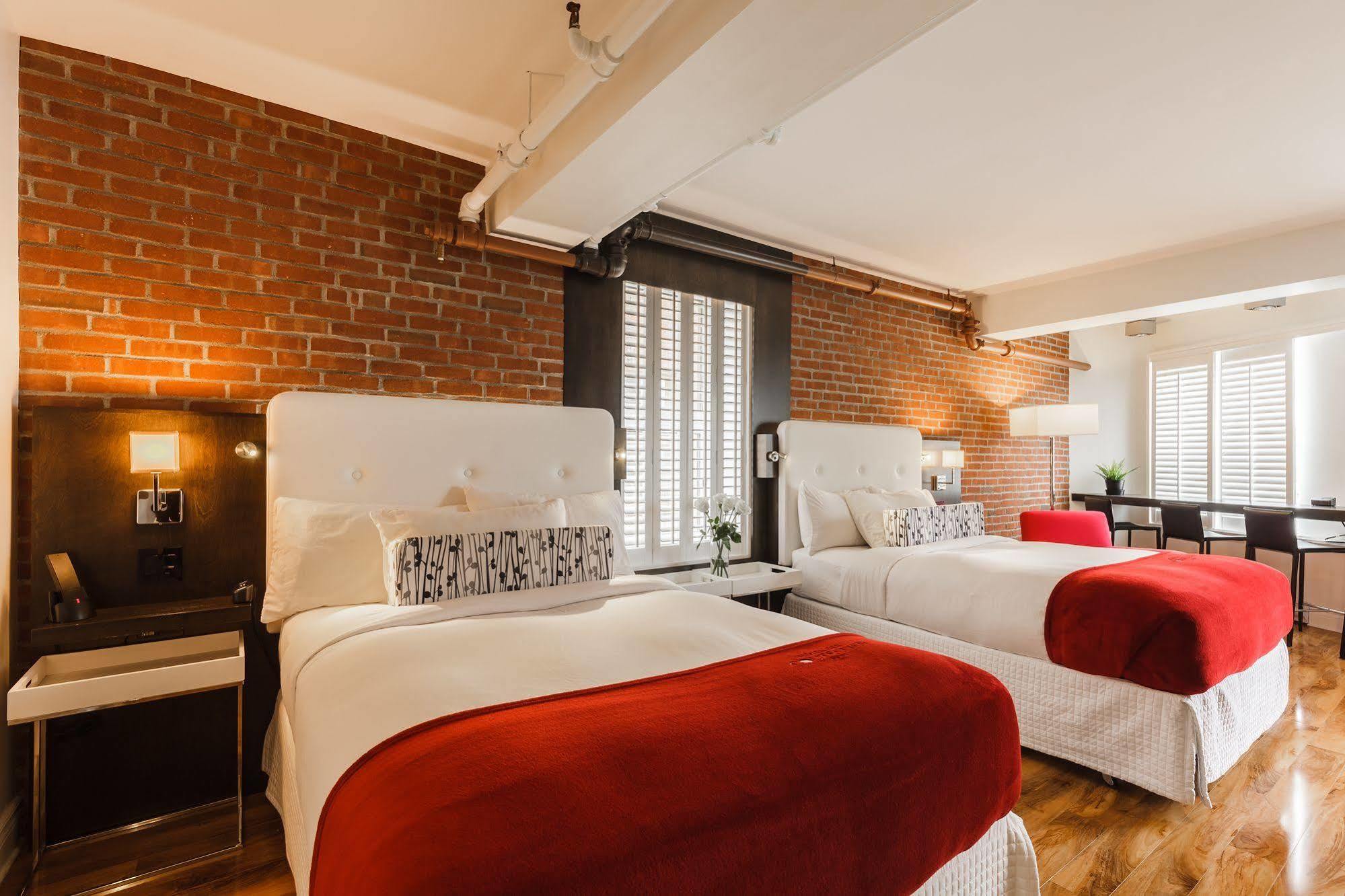 Des Coutellier Hotel