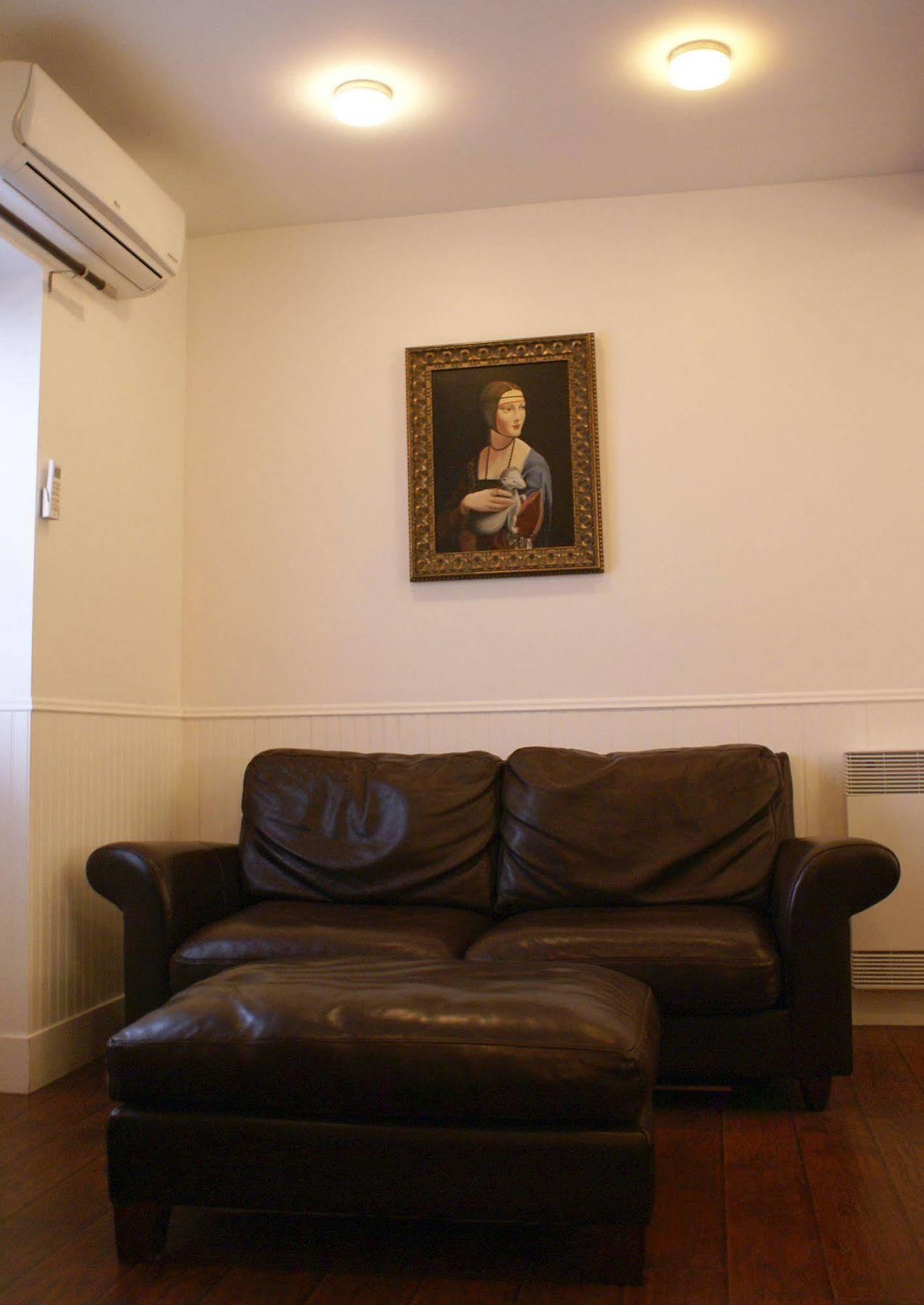 Marie-rollet Hotel