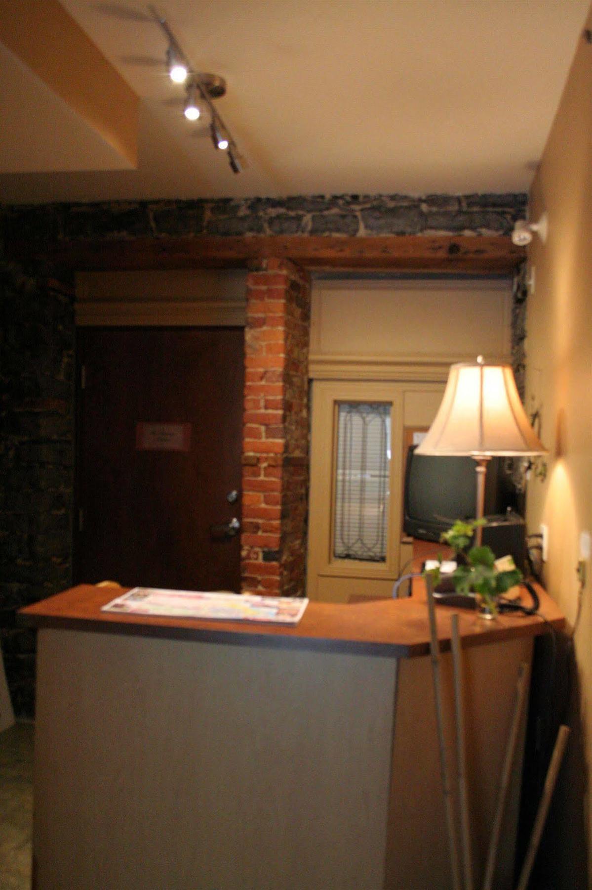 Maison Du General Hotel 2*