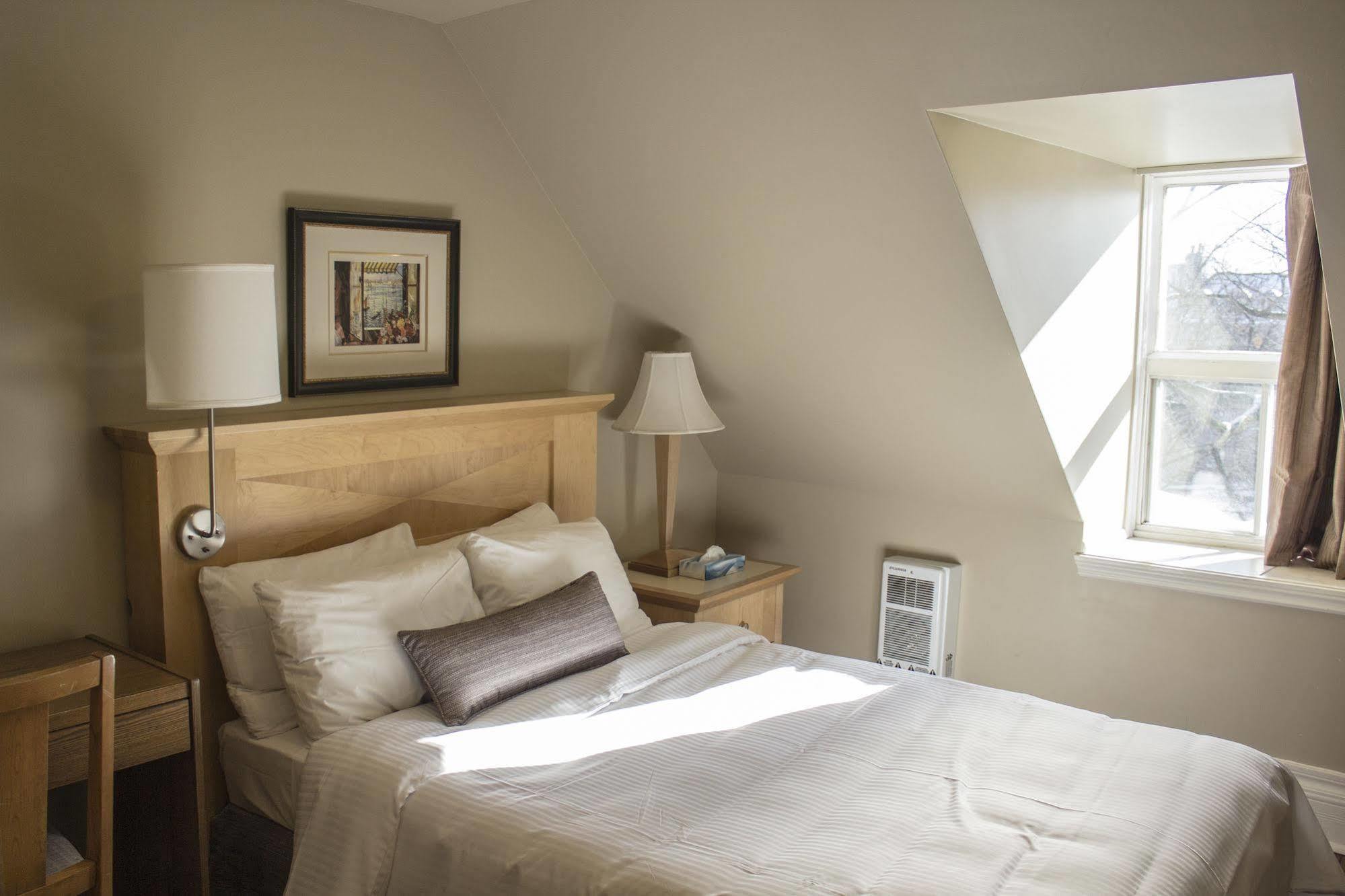 Jardin Du Gouverneur Hotel 2*